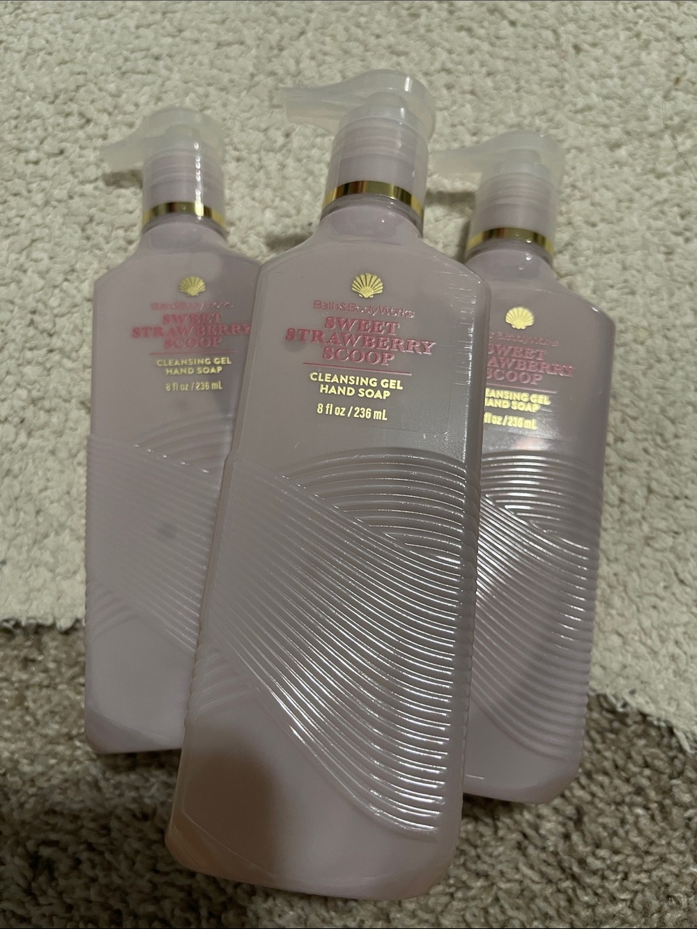 NEW- White Barn / Bath & Body Works. 3 Sweet Strawberry Scoop